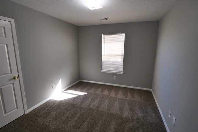 Building Photo - 19634 Buckland Park Dr