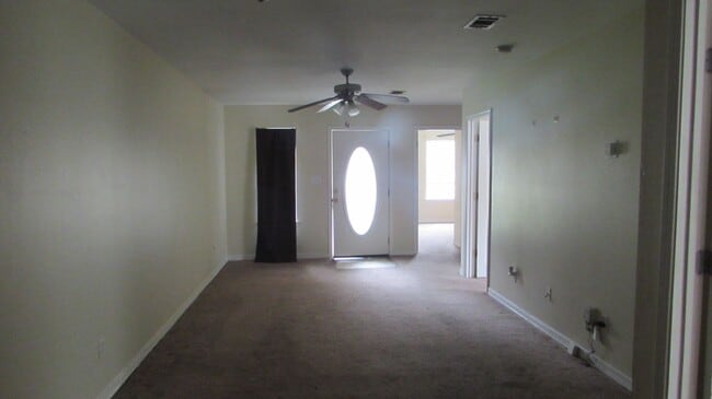 Photo - 3 BEDROOM DUPLEX LOCATED IN D'IBERVILLE