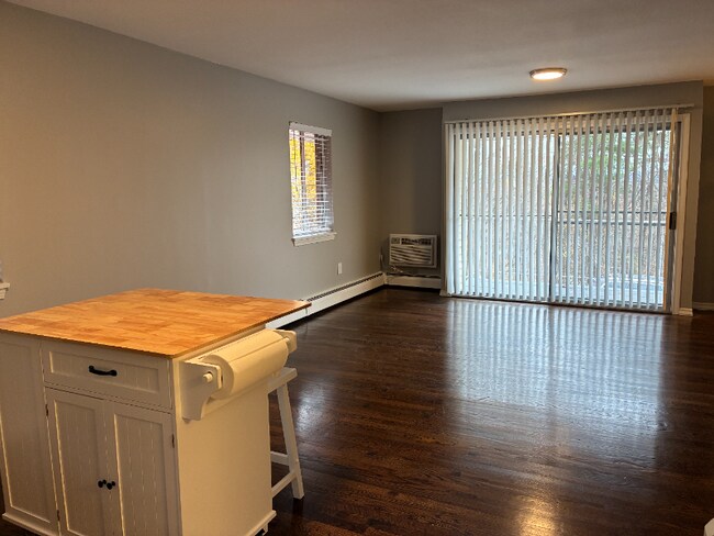 Photo - 271 Main St Unidad STUDIO