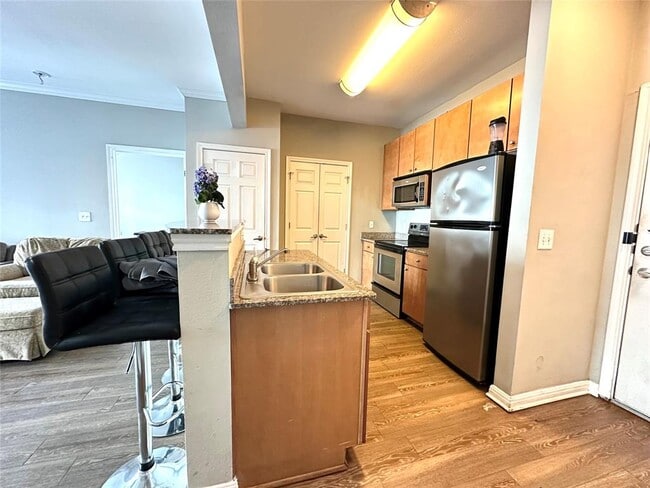 Photo - 2502 Leon St Unit 409