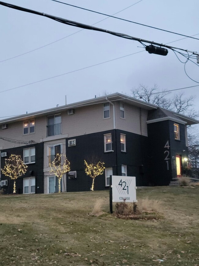 Photo - 421 College Ave Unidad 205