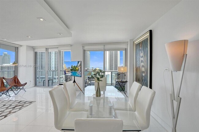 Photo - 2600 E Hallandale Beach Blvd Unit T1902