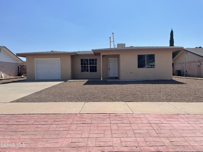 Building Photo - 1716 Dean Martin Dr Rental