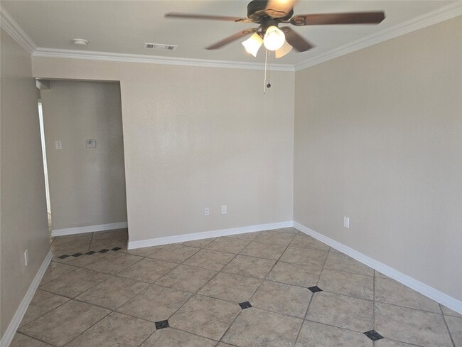 Photo - 2429 Salmon St