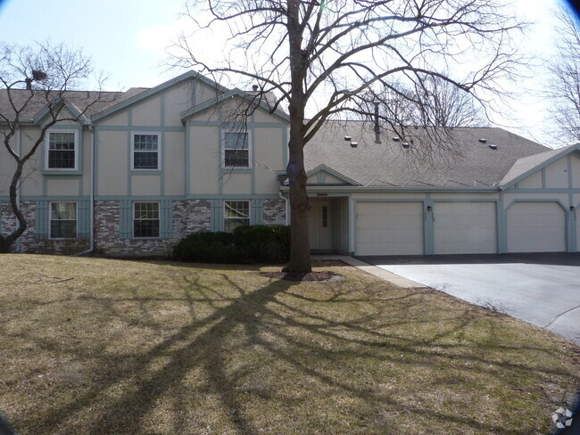 Building Photo - 205 Blossom Ct Rental