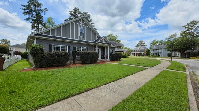 Photo - 3120 Mayflower Ln