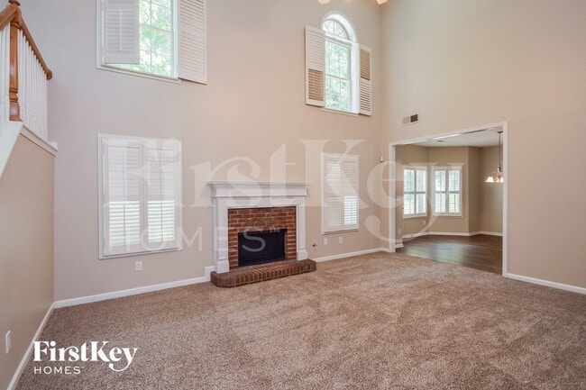 Photo - 1425 Hollow Springs Ct