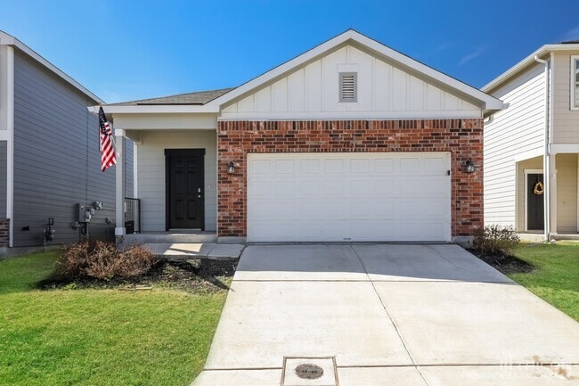 Building Photo - 4823 Hallies Gdn Rental
