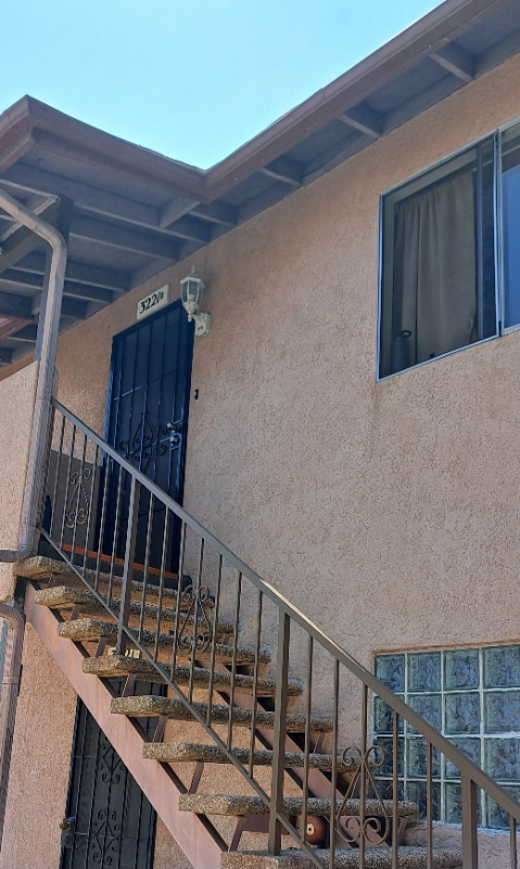 Building Photo - 3221 1/2 Andrita St Rental