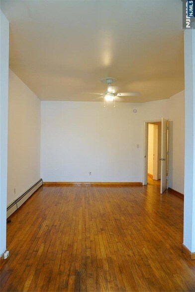Photo - 247 Mt Prospect Ave