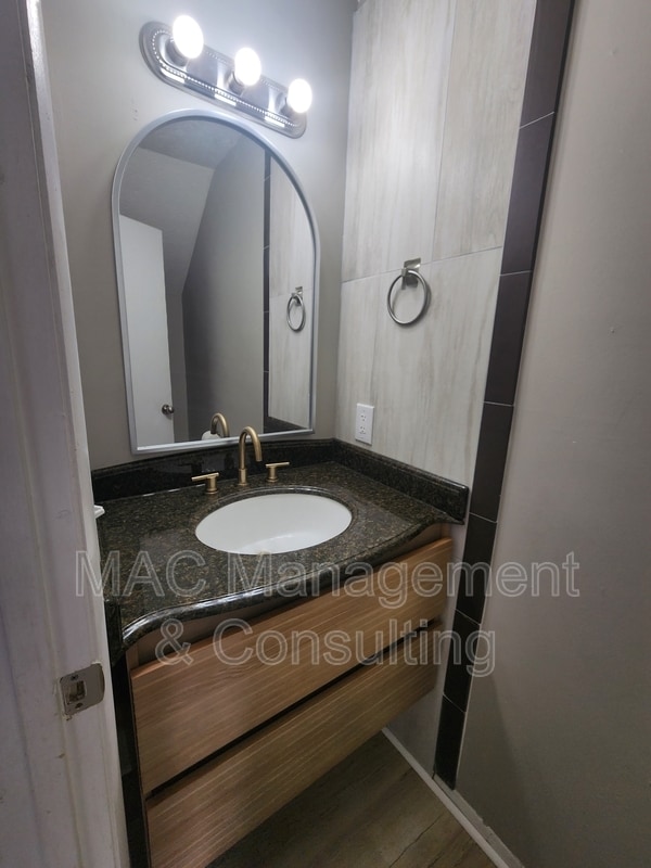 Photo - 1321 Autumn Ave