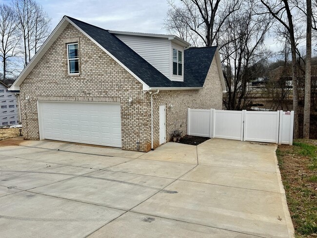 Photo - 539 N Carolina Ave