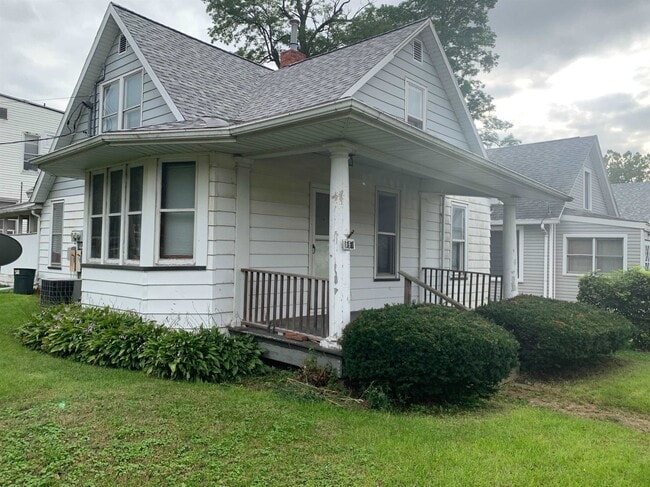 Building Photo - 658 6th St Rental