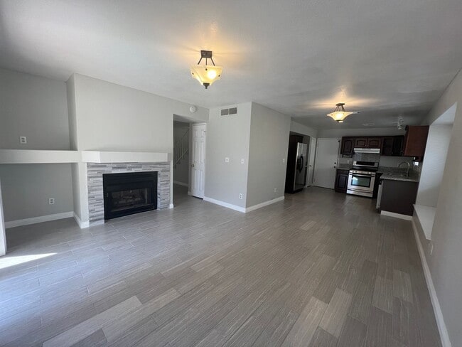 Photo - 362 Cavos Way House