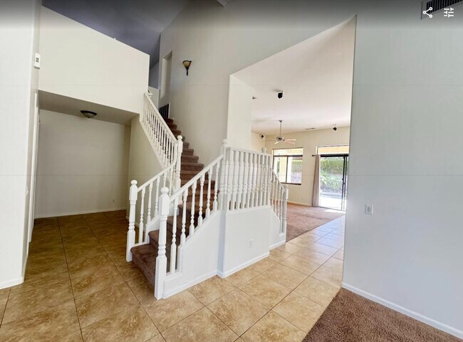 Photo - 4906 E Hamblin Dr