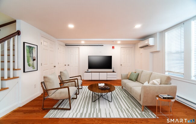 Building Photo - 1154 Poquonnock Rd Unit 2