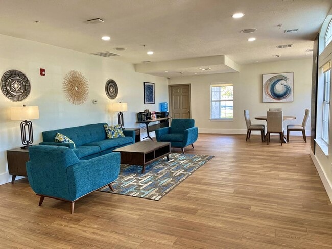 Photo - 10001 N Capital of Texas Hwy Unidad 351