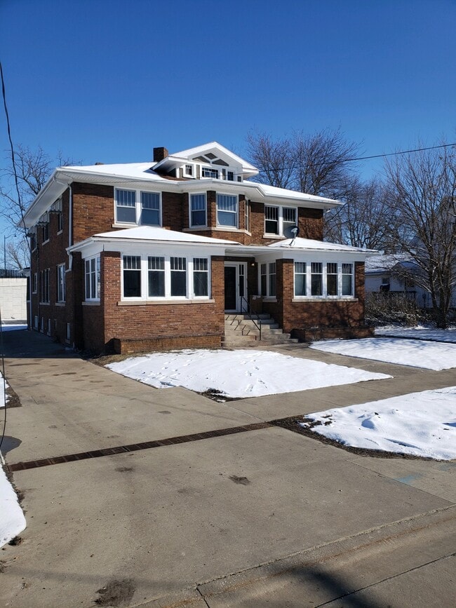 Building Photo - Waters Street Unit 1