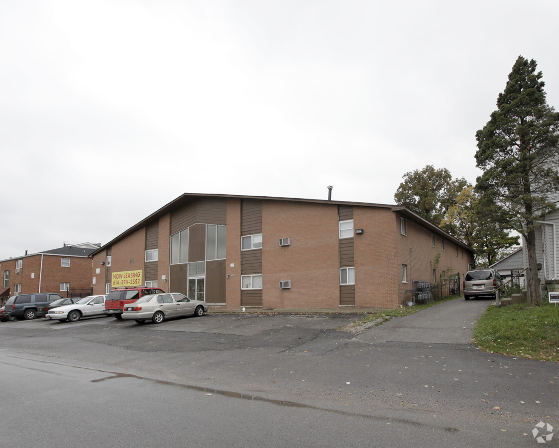 Dunbar Plaza Apartments - Dunbar Plaza Apartments