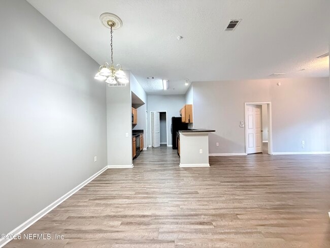 Photo - 7920 Merrill Rd Unidad 1106