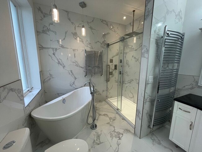 Photo - 440 King St Unité 2