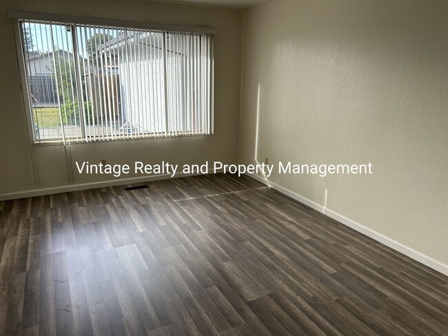 Photo - Back On The Rental Market Update 3 Bedroom Home With A Swimming Pool!!!