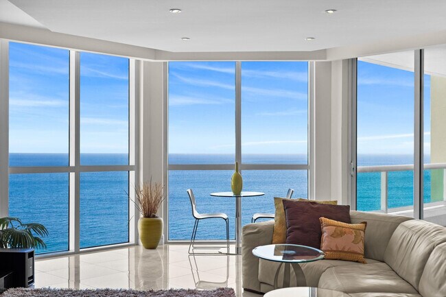 Building Photo - 101 S Fort Lauderdale Beach Blvd Unit 1702