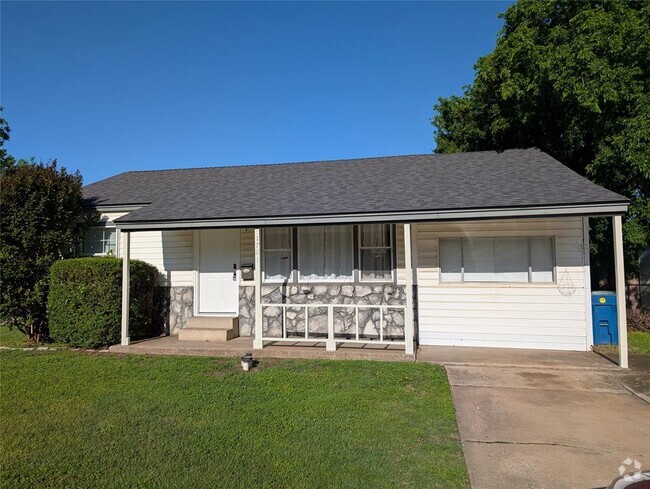 Building Photo - 1701 Sandra Dr Rental