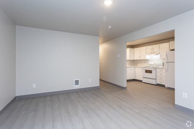 3BR 1BA - 900SF - Living Room