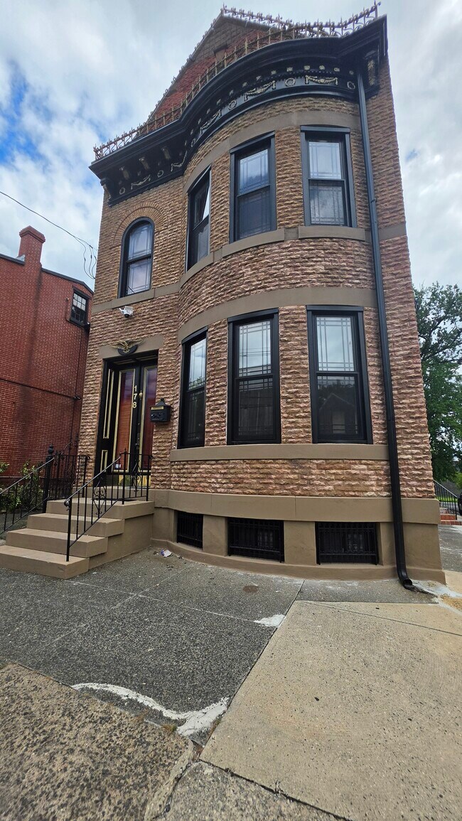 178 Brunswick Ave