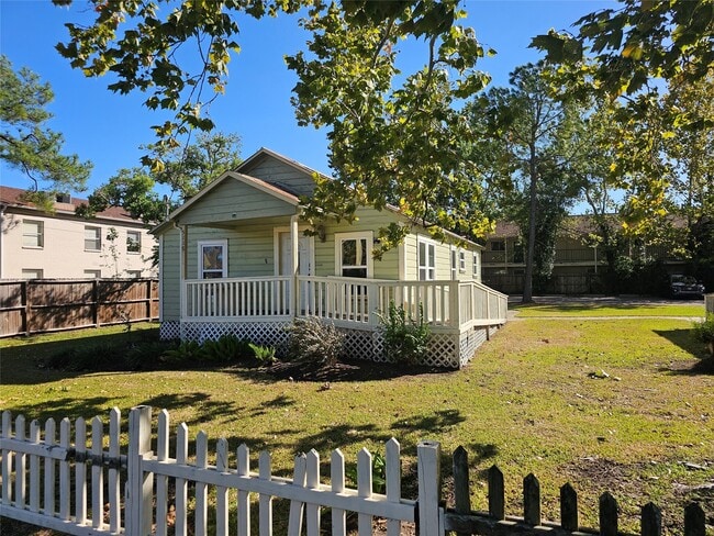 Photo - 5118 Pine Ave