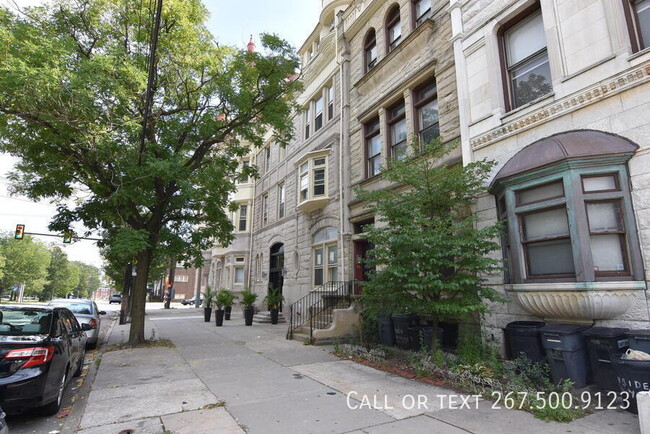 Building Photo - 4100 Parkside Ave Unit 4D