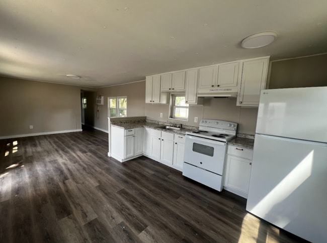 Photo - Welcome Home to Silver Lake Unit Lot 43