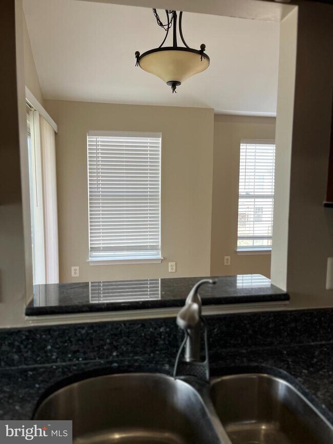 Photo - 5921 Founders Crossing Ct Unidad 304