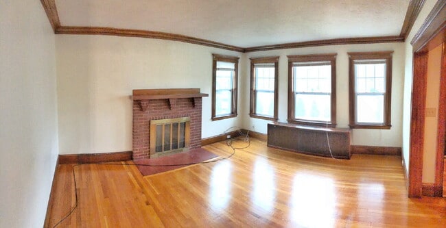 Photo - Charming 3-Bedroom Haven in prime Milton neighborhood! Unit 1