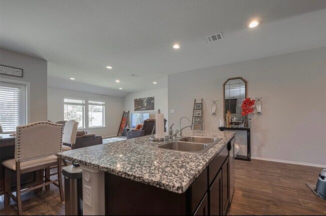 Photo - 3923 Hawaiian Court Dr