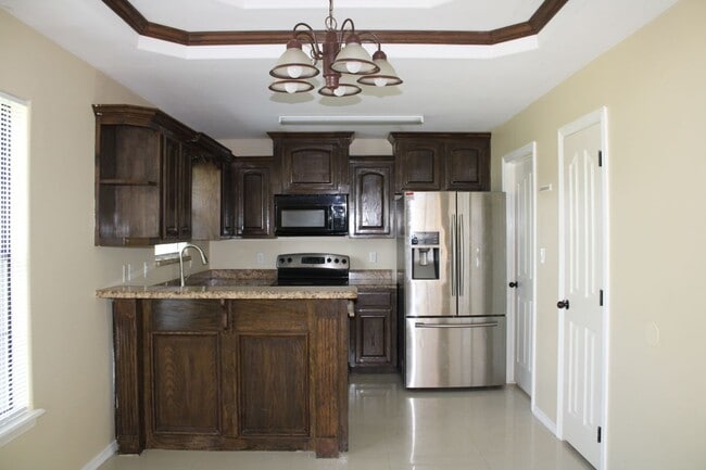 Photo - 201 S Ridge Ln