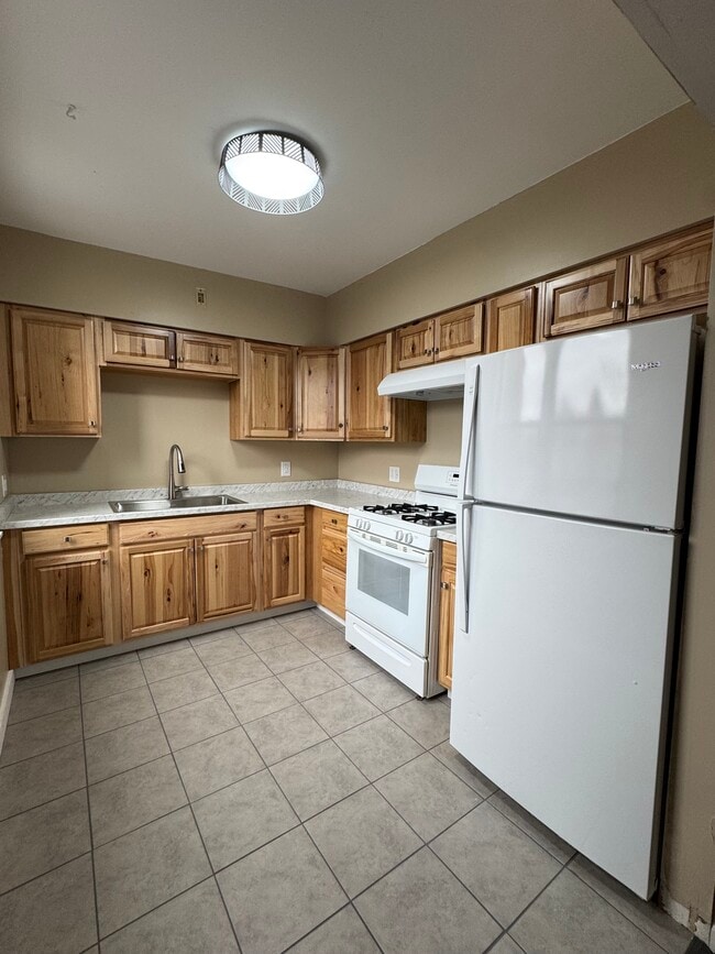 Photo - 2905 Glenmore Ave Unit 2