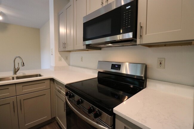 Photo - 560 Florida Club Blvd Unidad 301