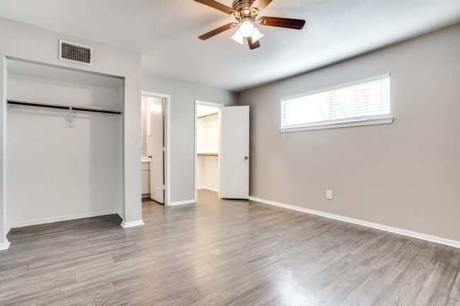 Photo - Vintage Pads