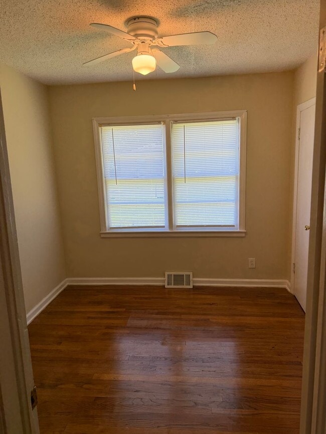 Photo - 2885 Ramsey Rd