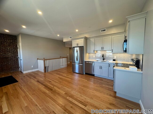 663 Columbia Rd Unidad 3