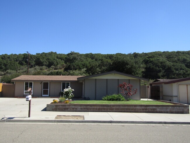 Building Photo - 1654 Calle Nueve Rental