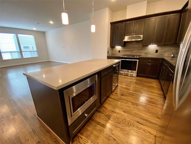 Photo - 346 Eado Park Cir