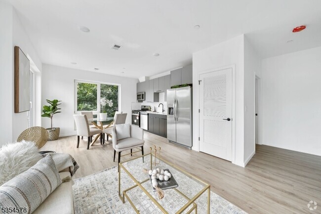Building Photo - 15 S 13th St Unit 505 Rental