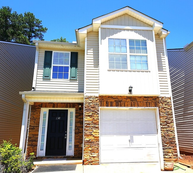 Building Photo - 138 Alton Cir