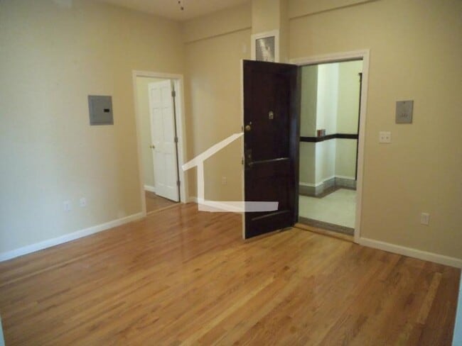 Photo - Updated 3 Bedroom Available 4/15/26- On the Green Line