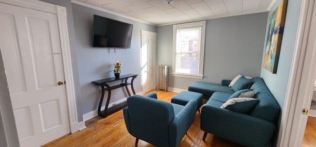 Photo - 60 Gilford Ave Unidad 2