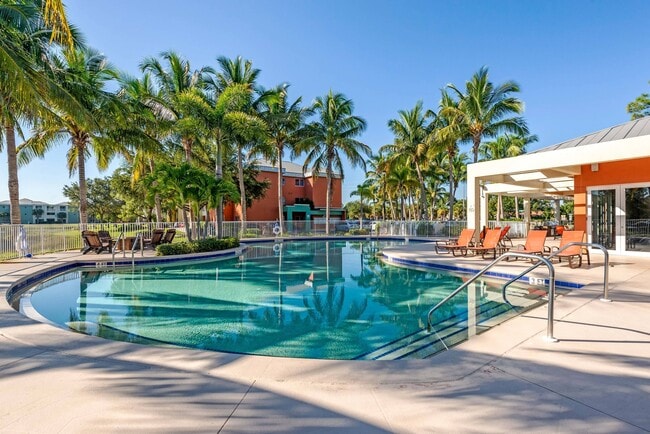 11-Pueblo Costero-entonces-002 - Eagle Walk Off-Campus Student Housing