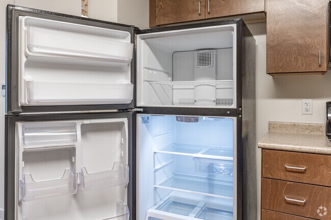 2BR, 2BA